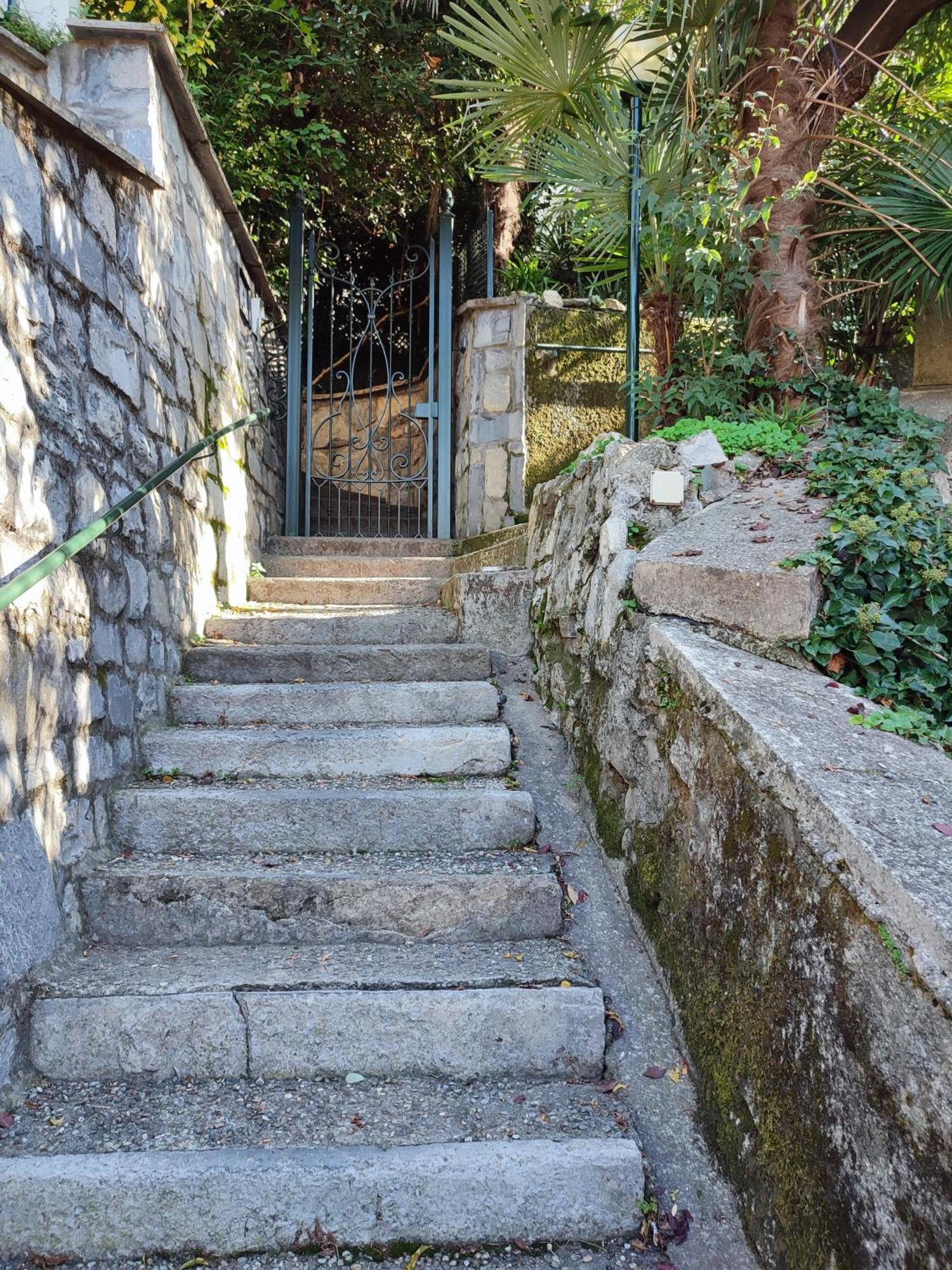 150 Steps To Heaven - By Myhomeincomo Dış mekan fotoğraf